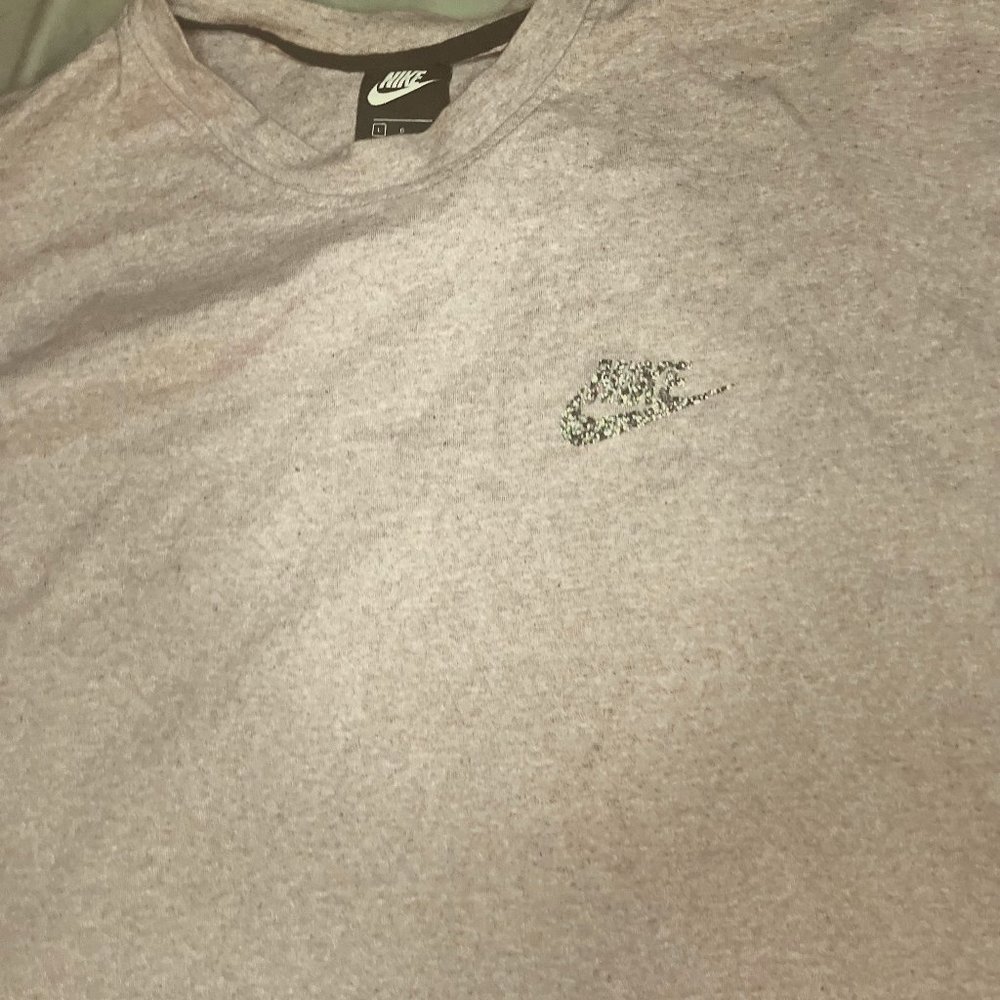 Nike Essential move to zero t-shirt
